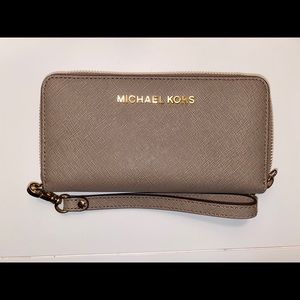 Michael Kors Wristlet